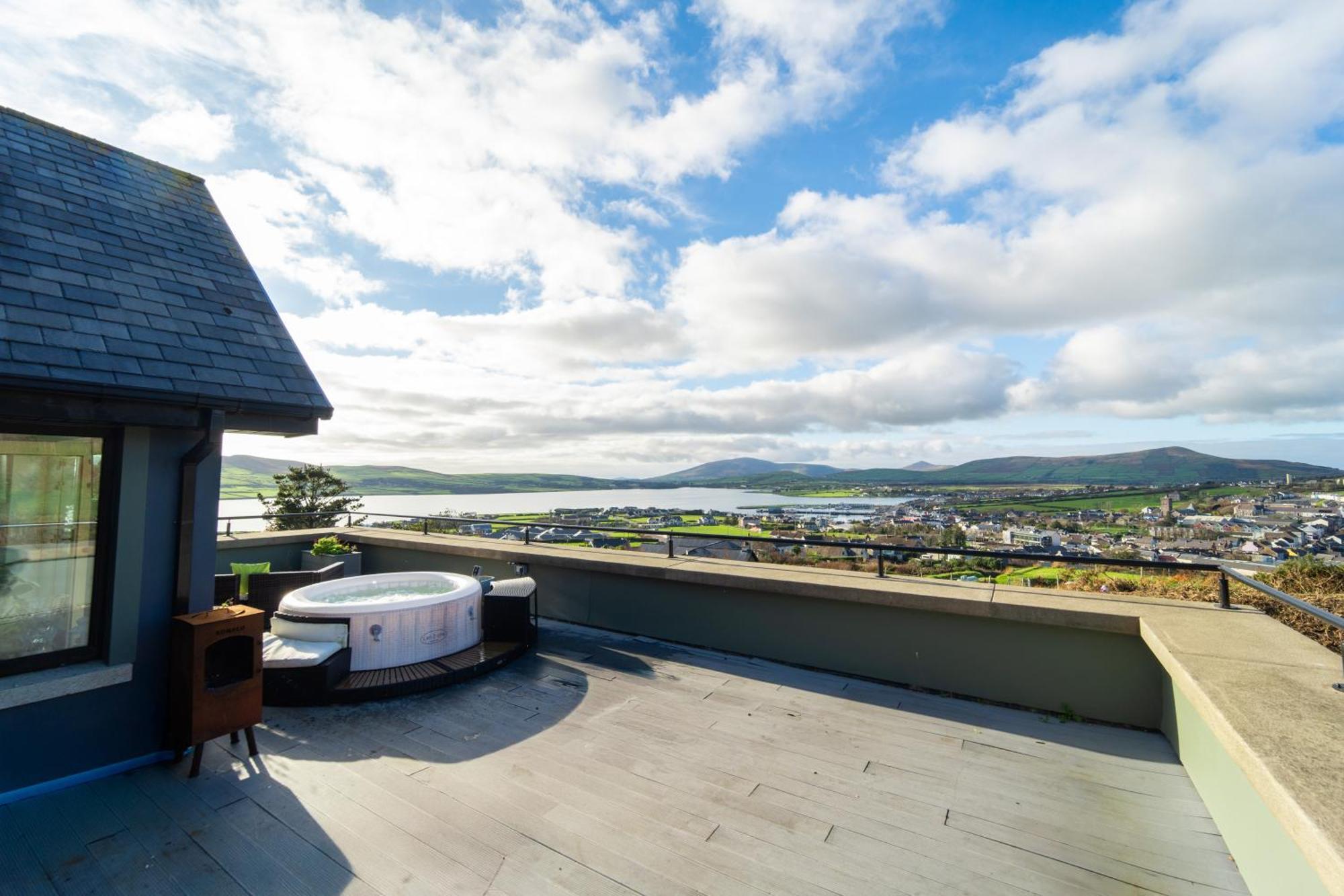 Dingle Panorama - 5 Star Luxury Villa ภายนอก รูปภาพ