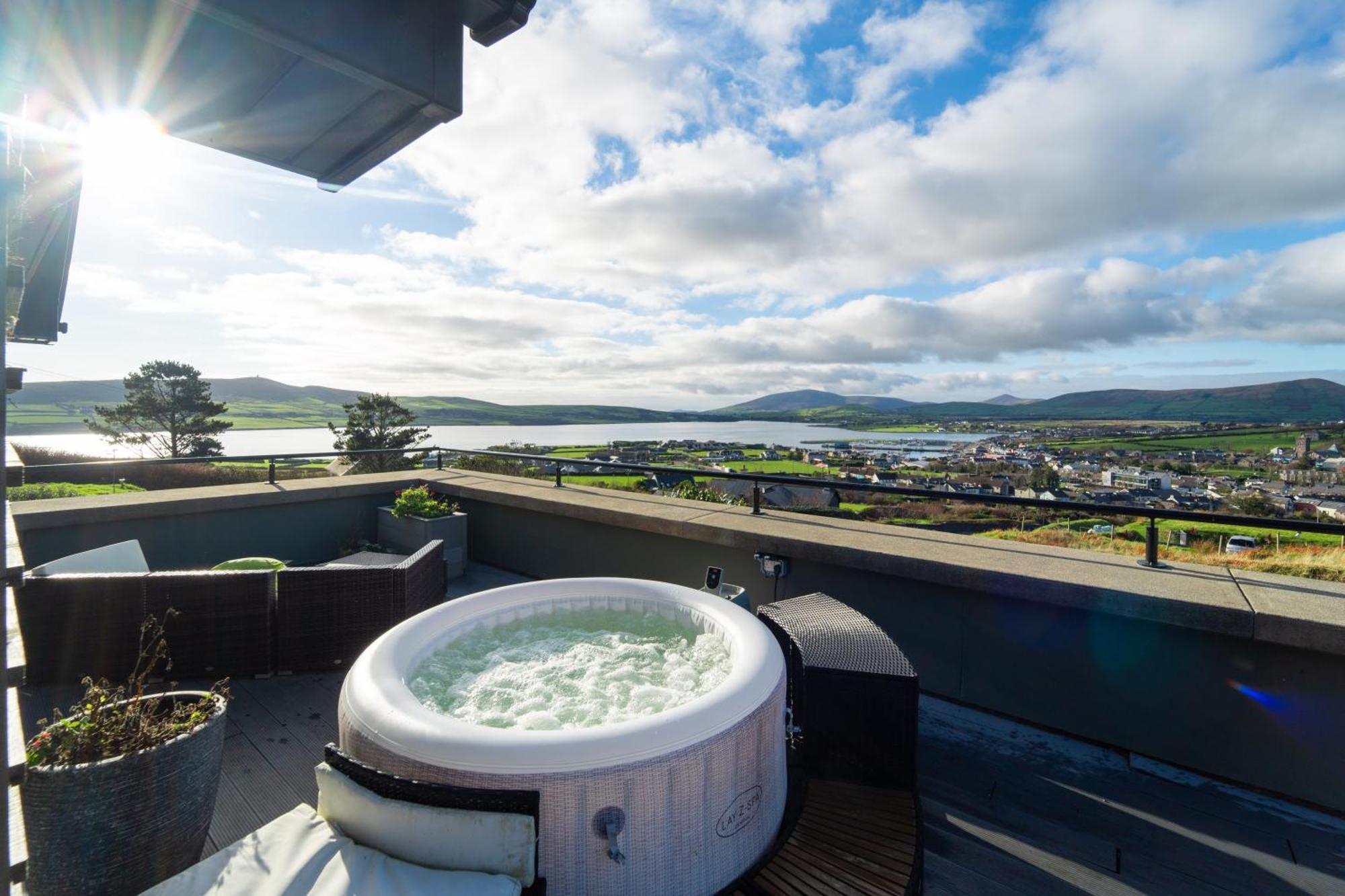 Dingle Panorama - 5 Star Luxury Villa ภายนอก รูปภาพ