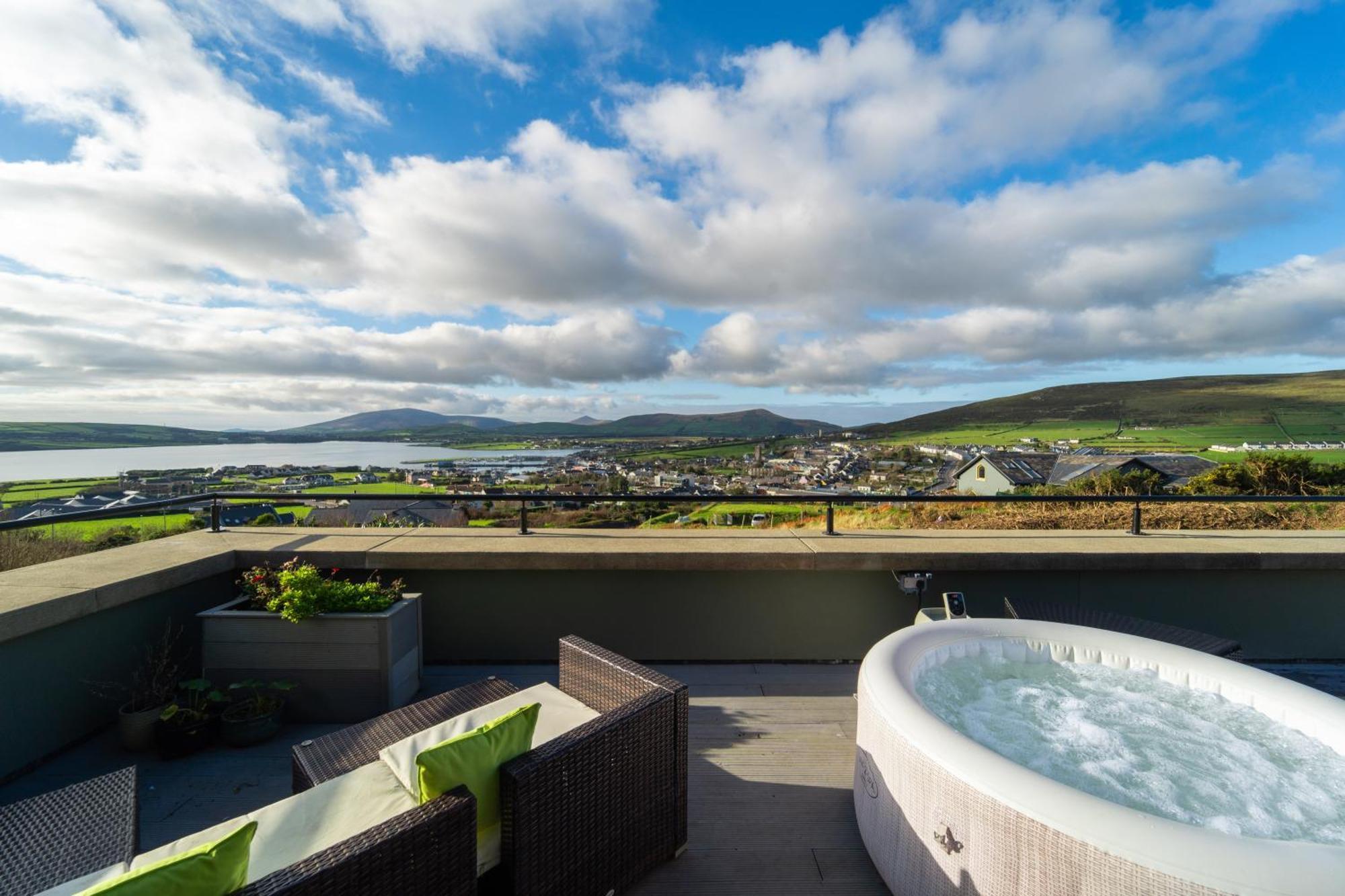 Dingle Panorama - 5 Star Luxury Villa ภายนอก รูปภาพ