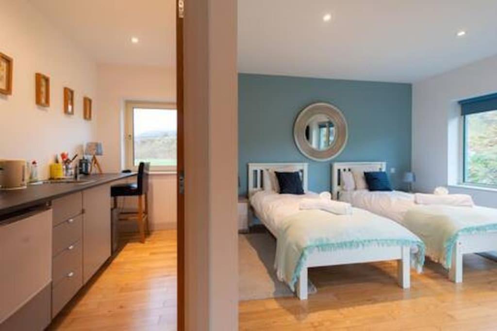 Dingle Panorama - 5 Star Luxury Villa ภายนอก รูปภาพ