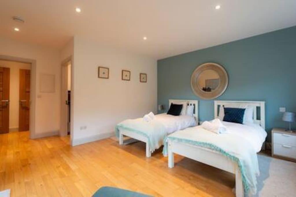 Dingle Panorama - 5 Star Luxury Villa ภายนอก รูปภาพ